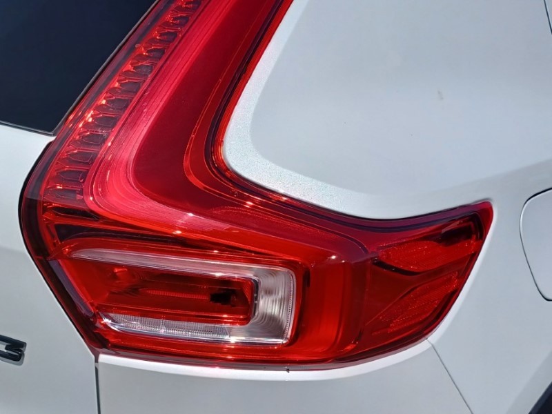 2025 (75) VOLVO XC40 2.0 B3P Plus Black Edition 5dr Auto 5537453