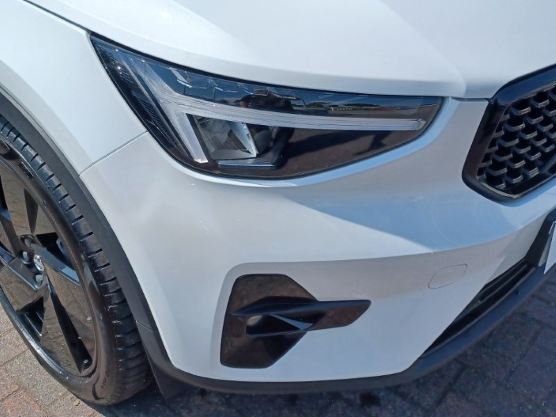 2025 (75) VOLVO XC40 2.0 B3P Plus Black Edition 5dr Auto 5537457