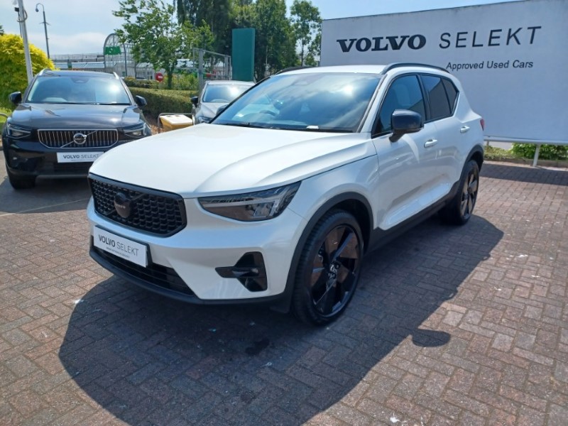 2025 (75) VOLVO XC40 2.0 B3P Plus Black Edition 5dr Auto 5537407