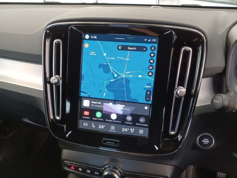 2025 (75) VOLVO XC40 2.0 B3P Plus Black Edition 5dr Auto 5537413