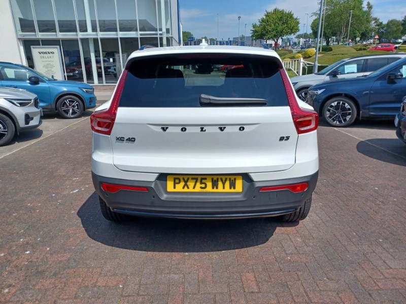 2025 (75) VOLVO XC40 2.0 B3P Plus Black Edition 5dr Auto 5537409