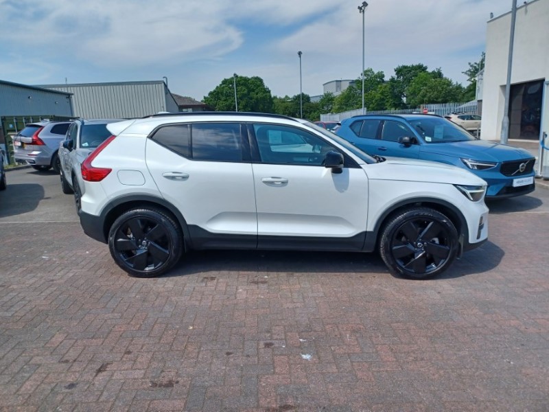 2025 (75) VOLVO XC40 2.0 B3P Plus Black Edition 5dr Auto 5537411