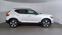 2024 (24) VOLVO XC40 2.0 B3P Plus Dark 5dr Auto 4796123