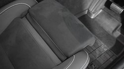 2024 (24) VOLVO XC40 2.0 B3P Plus Dark 5dr Auto 4796184