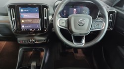 2024 (24) VOLVO XC40 2.0 B3P Plus Dark 5dr Auto 4796187