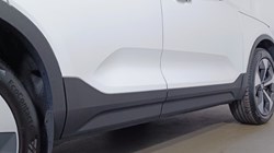 2024 (24) VOLVO XC40 2.0 B3P Plus Dark 5dr Auto 4796155