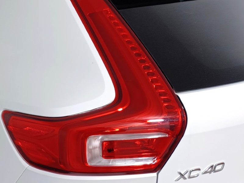 2024 (24) VOLVO XC40 2.0 B3P Plus Dark 5dr Auto 4796149