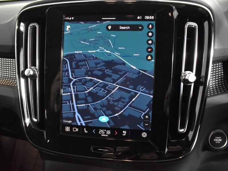 2024 (24) VOLVO XC40 2.0 B3P Plus Dark 5dr Auto 4796164