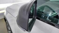 2024 (24) VOLVO XC40 2.0 B3P Plus Dark 5dr Auto 4796134