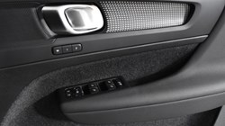 2024 (24) VOLVO XC40 2.0 B3P Plus Dark 5dr Auto 4796180