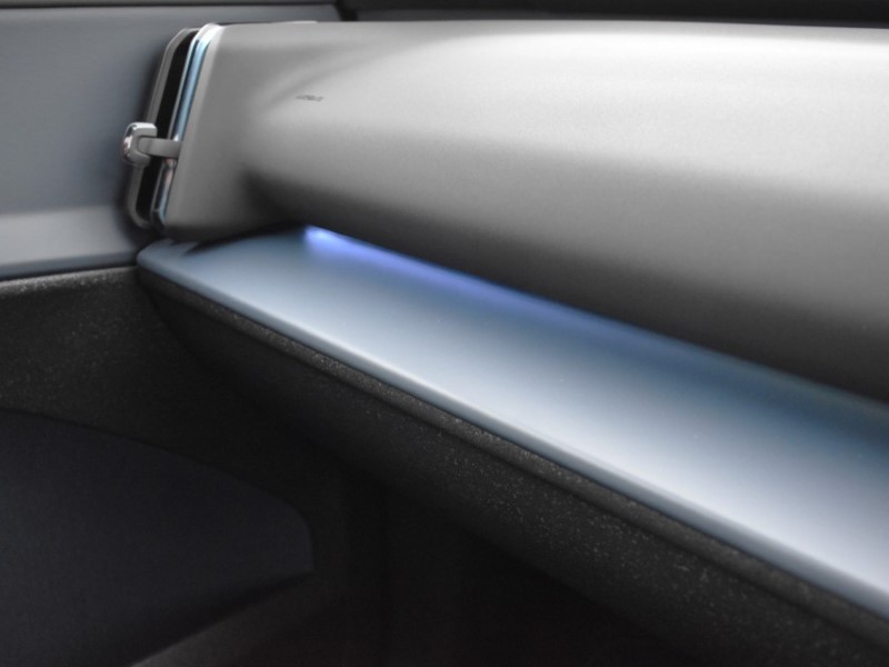 2025 (75) VOLVO EX30 315kW Twin Motor Performance Plus 69kWh 5dr Auto 4889342