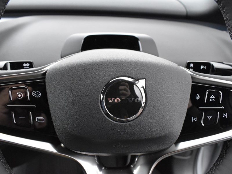 2025 (75) VOLVO EX30 315kW Twin Motor Performance Plus 69kWh 5dr Auto 4889328