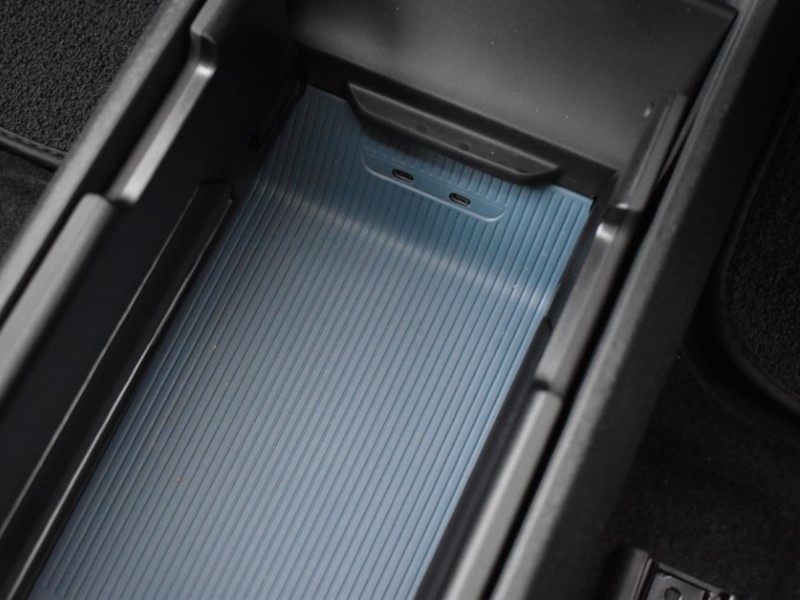 2025 (75) VOLVO EX30 315kW Twin Motor Performance Plus 69kWh 5dr Auto 4889347