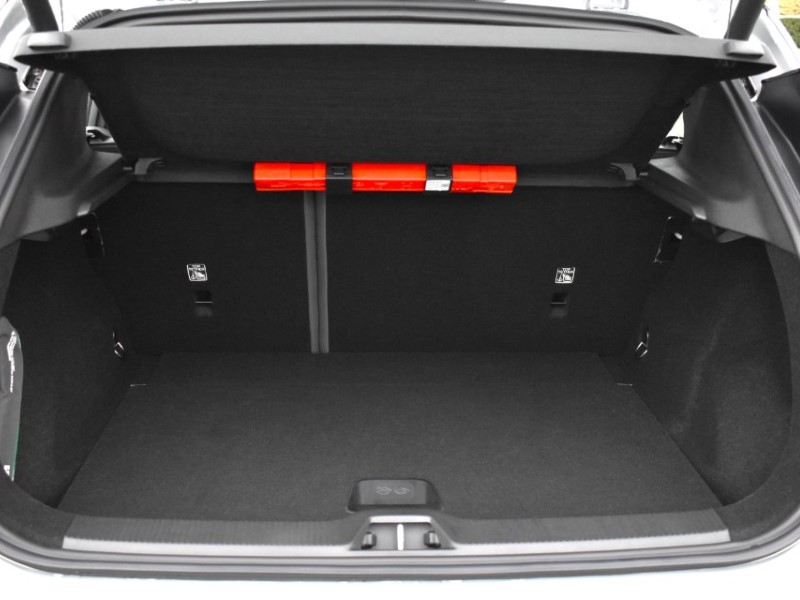 2025 (75) VOLVO EX30 315kW Twin Motor Performance Plus 69kWh 5dr Auto 4889363