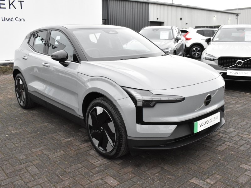 2025 (75) VOLVO EX30 315kW Twin Motor Performance Plus 69kWh 5dr Auto