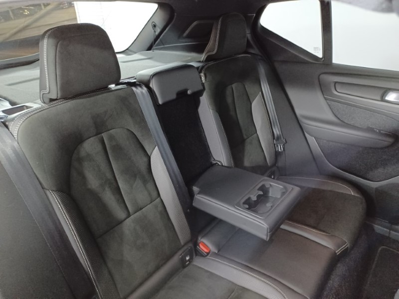 2018 (68) VOLVO XC40 2.0 D4 [190] R DESIGN 5dr AWD Geartronic 4798911