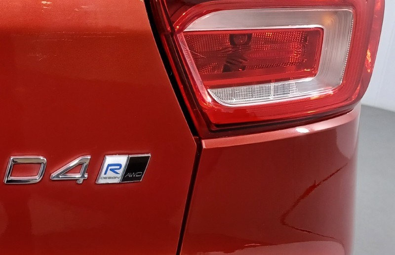 2018 (68) VOLVO XC40 2.0 D4 [190] R DESIGN 5dr AWD Geartronic 4798991