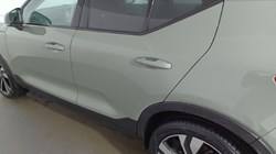 2025 (25) VOLVO XC40 2.0 B4P Ultra Dark 5dr Auto 4827711