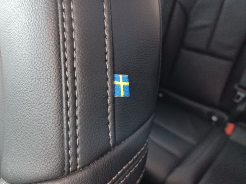 2025 (25) VOLVO XC40 2.0 B4P Ultra Dark 5dr Auto 4827678