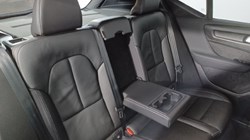 2025 (25) VOLVO XC40 2.0 B4P Ultra Dark 5dr Auto 4827672