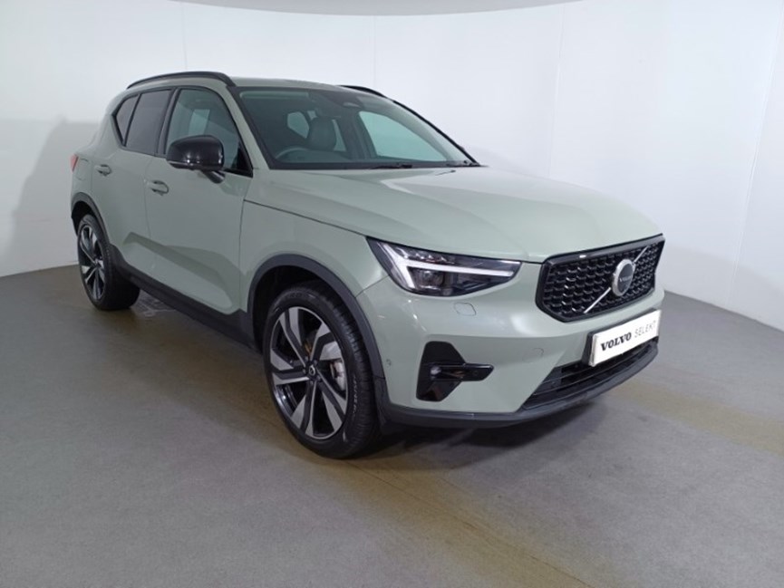 2025 (25) VOLVO XC40 2.0 B4P Ultra Dark 5dr Auto