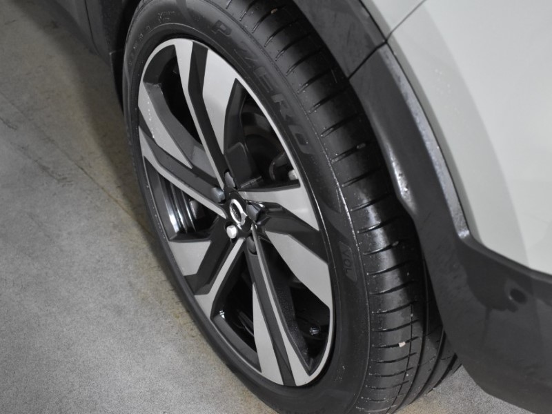 2025 (25) VOLVO XC40 2.0 B4P Ultra Dark 5dr Auto 4827721