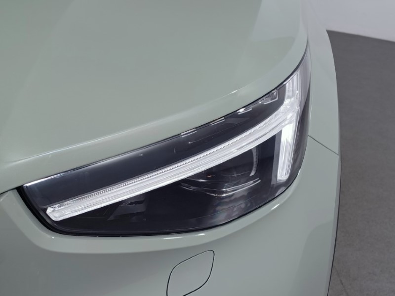 2025 (25) VOLVO XC40 2.0 B4P Ultra Dark 5dr Auto 4827717