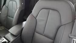 2025 (25) VOLVO XC40 2.0 B4P Ultra Dark 5dr Auto 4827677