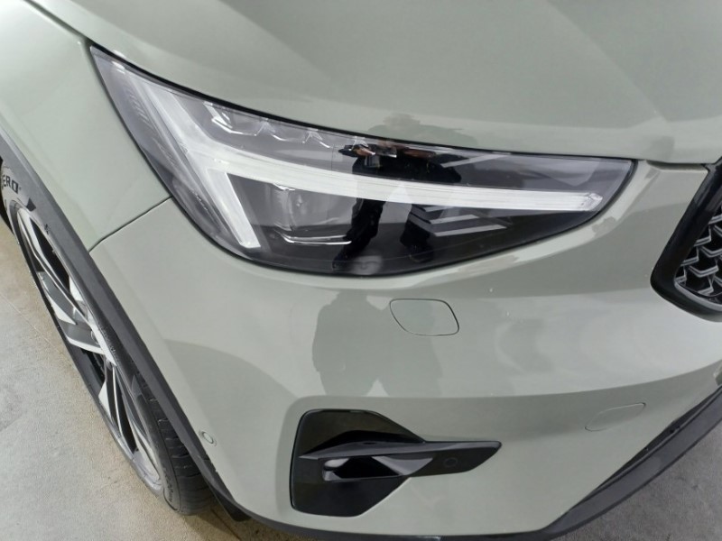 2025 (25) VOLVO XC40 2.0 B4P Ultra Dark 5dr Auto 4827714