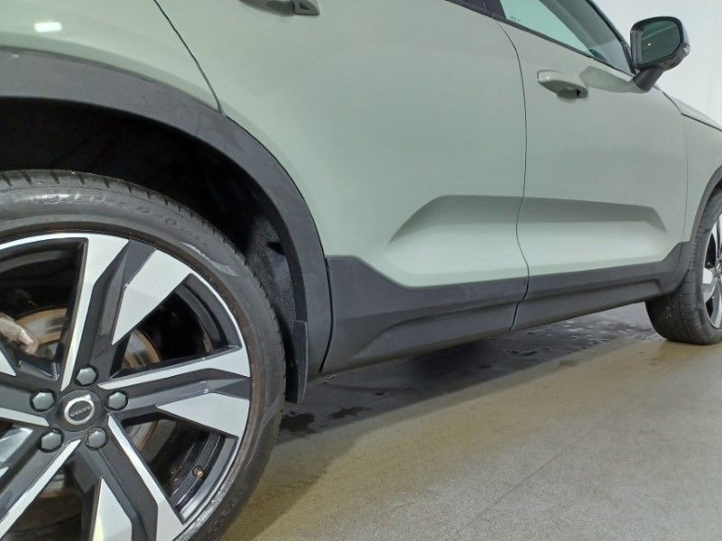 2025 (25) VOLVO XC40 2.0 B4P Ultra Dark 5dr Auto 4827713