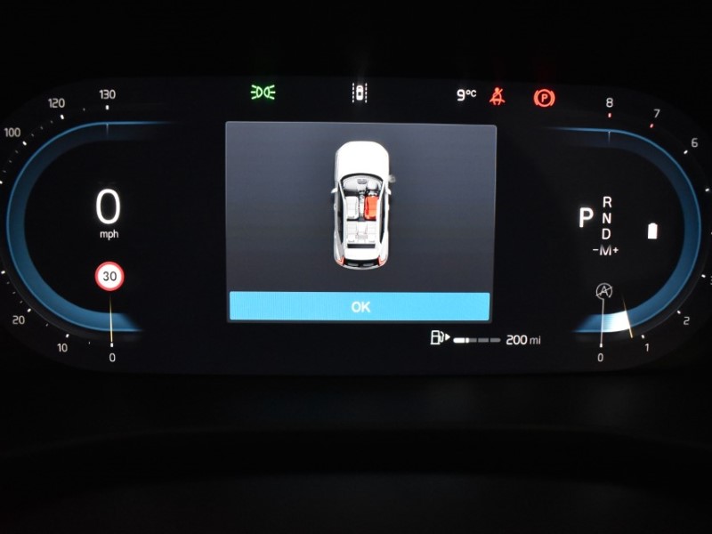 2025 (25) VOLVO XC40 2.0 B4P Ultra Dark 5dr Auto 4827689