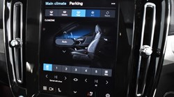 2025 (25) VOLVO XC40 2.0 B4P Ultra Dark 5dr Auto 4827693