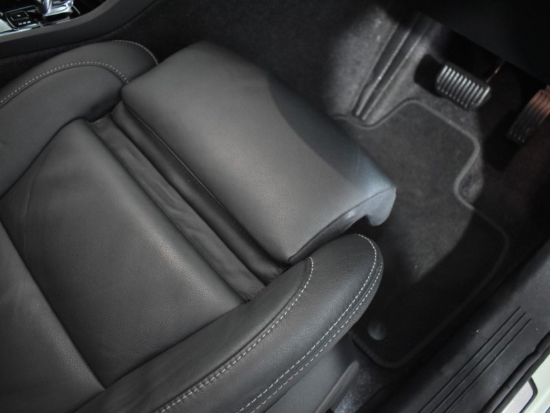 2025 (25) VOLVO XC40 2.0 B4P Ultra Dark 5dr Auto 4827704