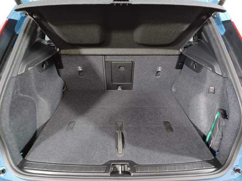 2025 (25) VOLVO XC40 2.0 B3P Ultra Dark 5dr Auto 4826523