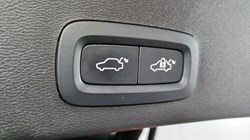 2025 (25) VOLVO XC40 2.0 B3P Ultra Dark 5dr Auto 4826526