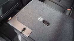 2025 (25) VOLVO XC40 2.0 B3P Ultra Dark 5dr Auto 4826522