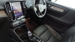2025 (25) VOLVO XC40 2.0 B3P Ultra Dark 5dr Auto 4826517