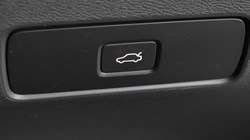 2025 (25) VOLVO XC40 2.0 B3P Ultra Dark 5dr Auto 4826541