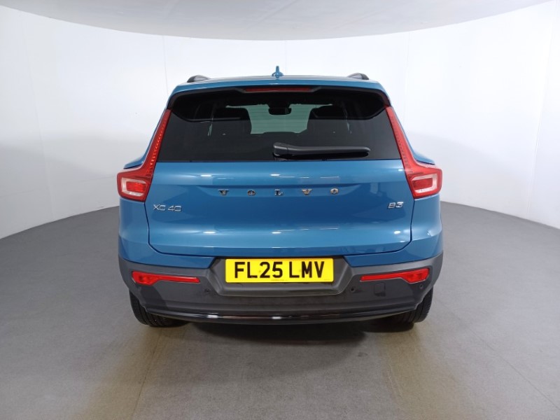 2025 (25) VOLVO XC40 2.0 B3P Ultra Dark 5dr Auto 4826500