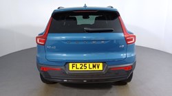 2025 (25) VOLVO XC40 2.0 B3P Ultra Dark 5dr Auto 4826500