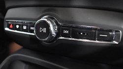 2025 (25) VOLVO XC40 2.0 B3P Ultra Dark 5dr Auto 4826538