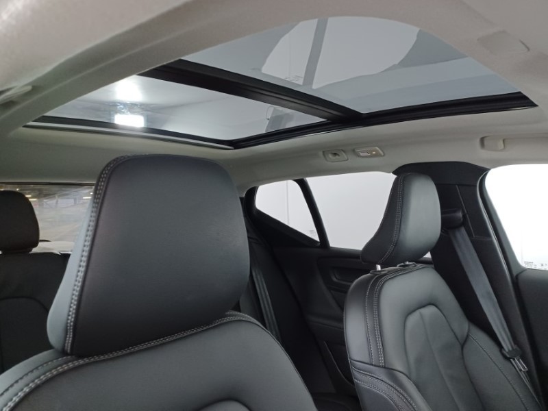 2025 (25) VOLVO XC40 2.0 B3P Ultra Dark 5dr Auto 4826512