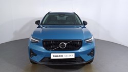 2025 (25) VOLVO XC40 2.0 B3P Ultra Dark 5dr Auto 4826504