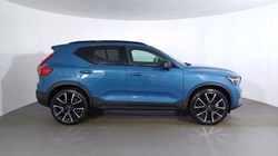 2025 (25) VOLVO XC40 2.0 B3P Ultra Dark 5dr Auto 4826502