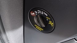 2025 (25) VOLVO XC40 2.0 B3P Ultra Dark 5dr Auto 4826520