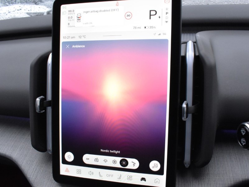 2025 (75) VOLVO EX30 200kW SM Extended Range Ultra 69kWh 5dr Auto 4854423