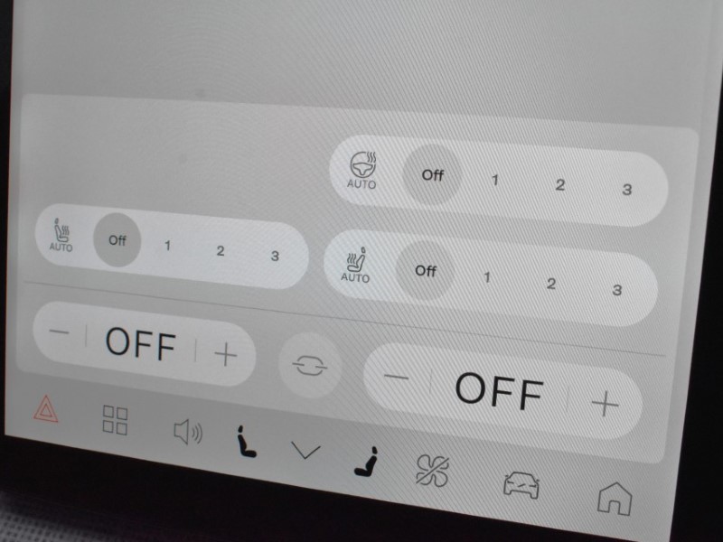 2025 (75) VOLVO EX30 200kW SM Extended Range Ultra 69kWh 5dr Auto 4854416