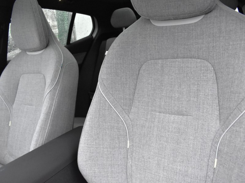 2025 (75) VOLVO EX30 200kW SM Extended Range Ultra 69kWh 5dr Auto 4854428