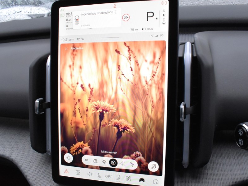 2025 (75) VOLVO EX30 200kW SM Extended Range Ultra 69kWh 5dr Auto 4854422