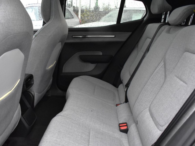 2025 (75) VOLVO EX30 200kW SM Extended Range Ultra 69kWh 5dr Auto 4854429